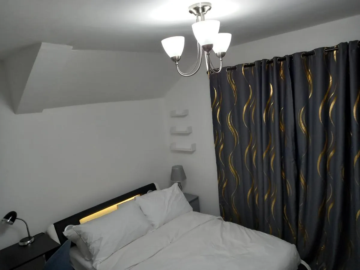 Cozzy Accommodation 맨체스터