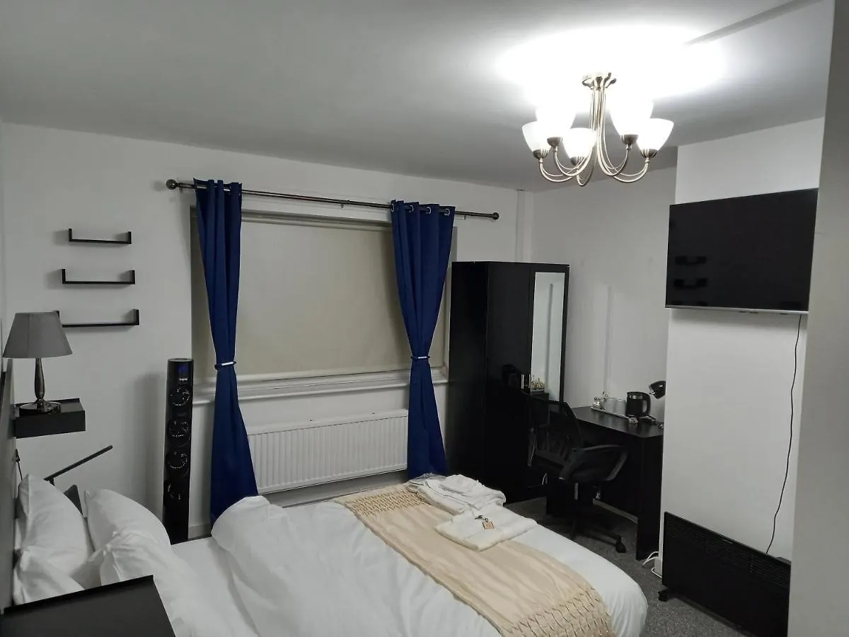 Cozzy Accommodation 맨체스터 0*,